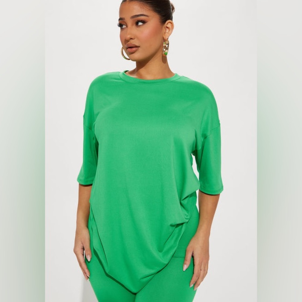 Two piece set green - Picture 2 of 2